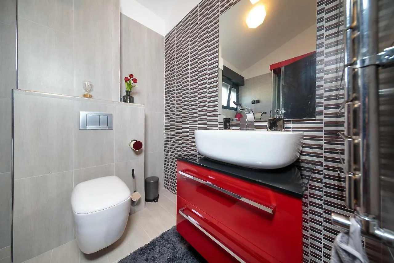 Pietas Julia Penthouse Apartment Pula