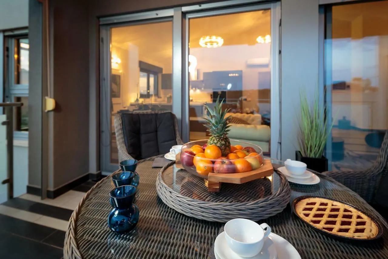 Pietas Julia Penthouse Apartment Pula Croatia